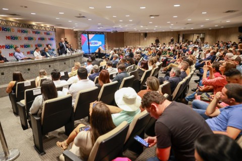 GOVERNO DO MARANHÃO ENTREGA 80 TANQUES DE RESFRIAMENTO DE LEITE A PEQUENOS PRODUTORES